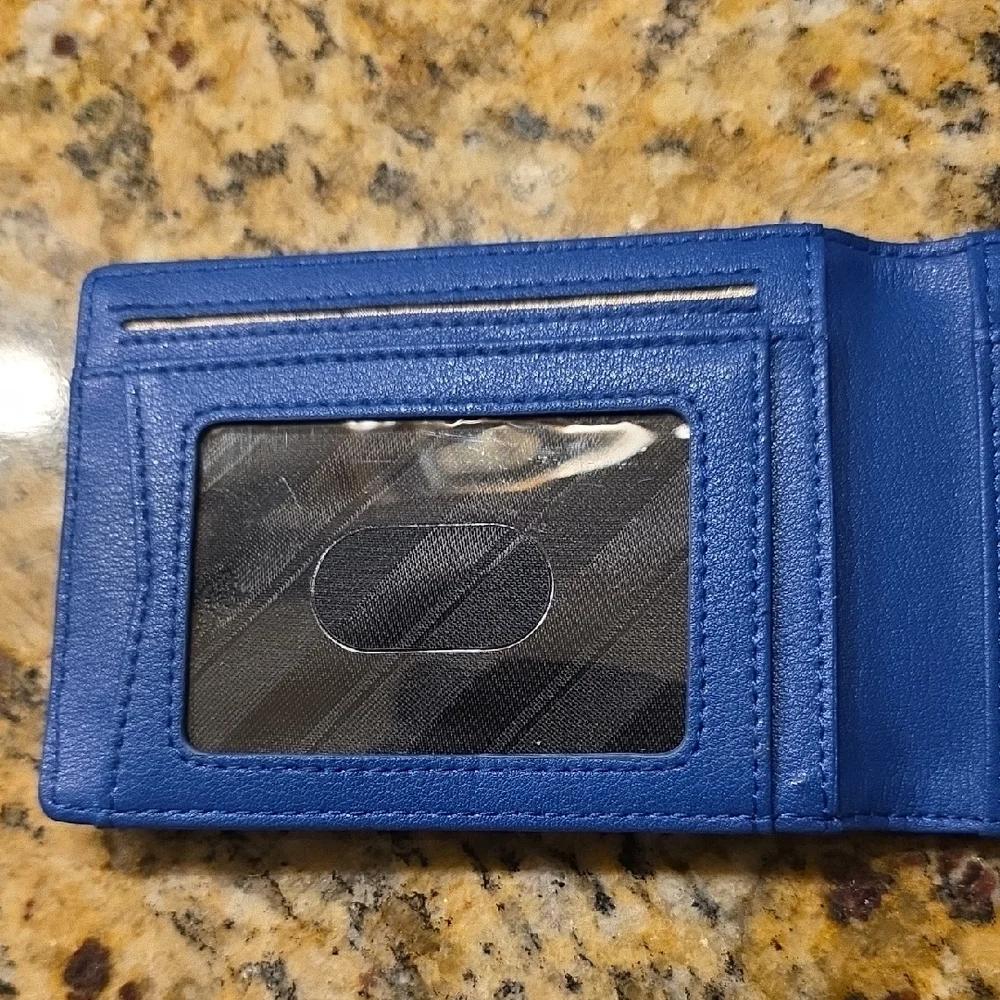 Black Carbon Fiber Card Holder